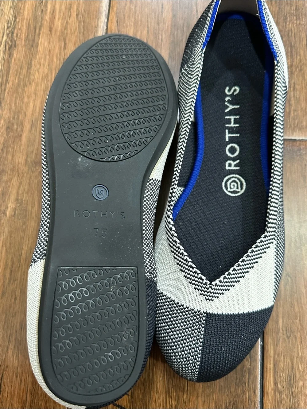 Rothy’s The Daily Flat Black Cream Plaid Retired Colorway Women’s 7.5